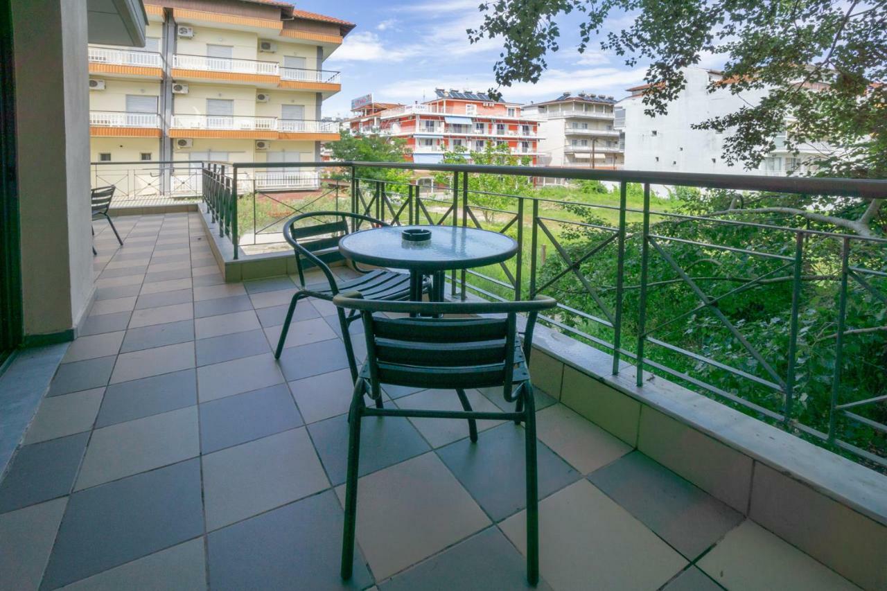 Saffroni Inn Paralía Exterior foto